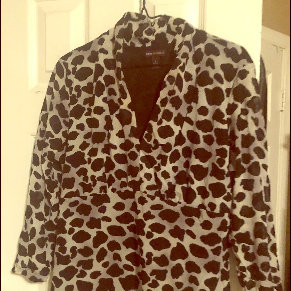 Dana Buchman leopard pullover top